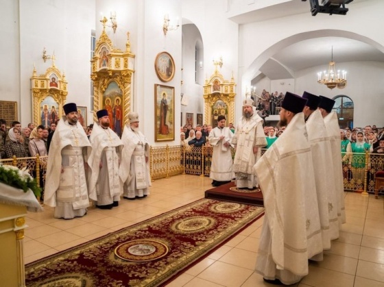 В России православные верующие празднуют Рождество