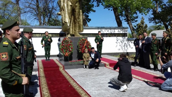 Чеченские волонтеры ищут в Омске родных солдат, погибших под Грозным в годы Великой Отечественной войны