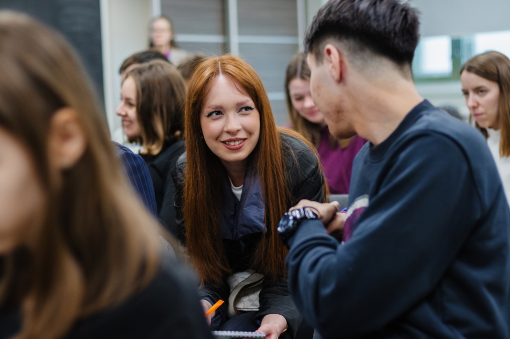 hLR7oNqTkoc.jpg hLR7oNqTkoc.jpg