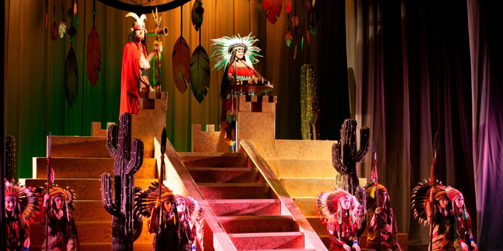 новый год шагает по планете 3.jpg