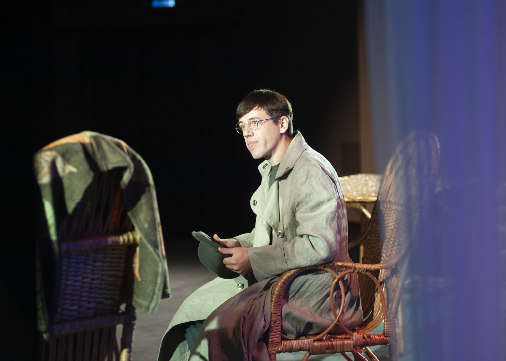 8Ja020w0r2Y.jpg 8Ja020w0r2Y.jpg