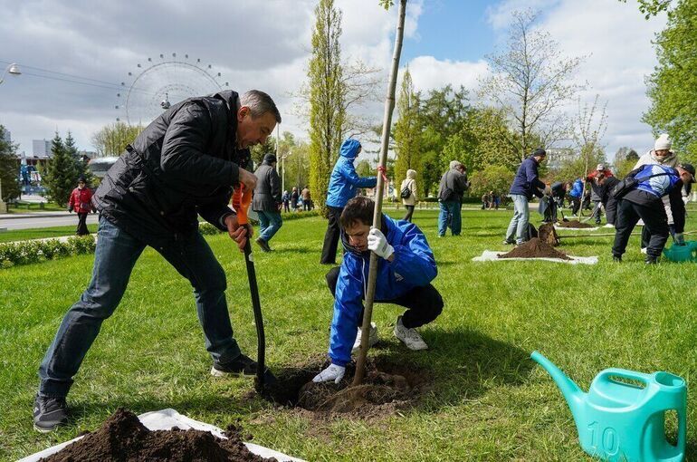 Депутат предложил предоставлять скидки на оплату ЖКУ за участие в субботниках