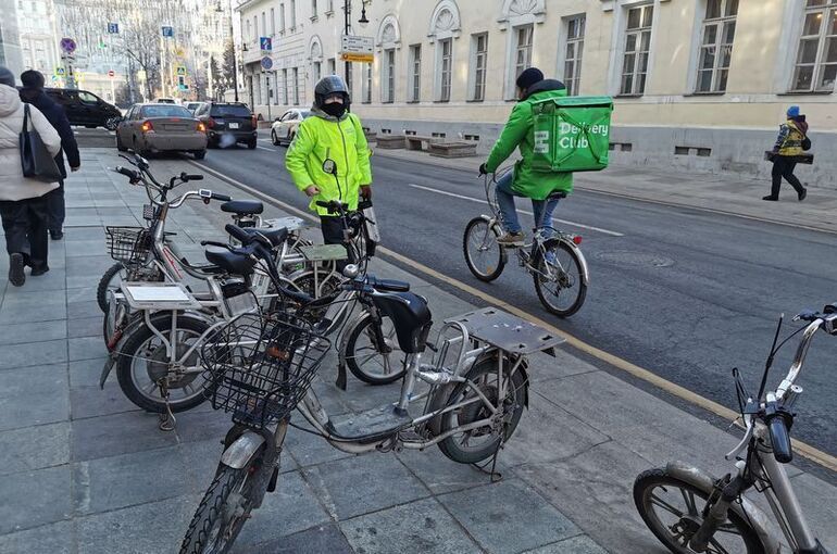 В Омске в каждой пятой семье дети занимаются подработкой