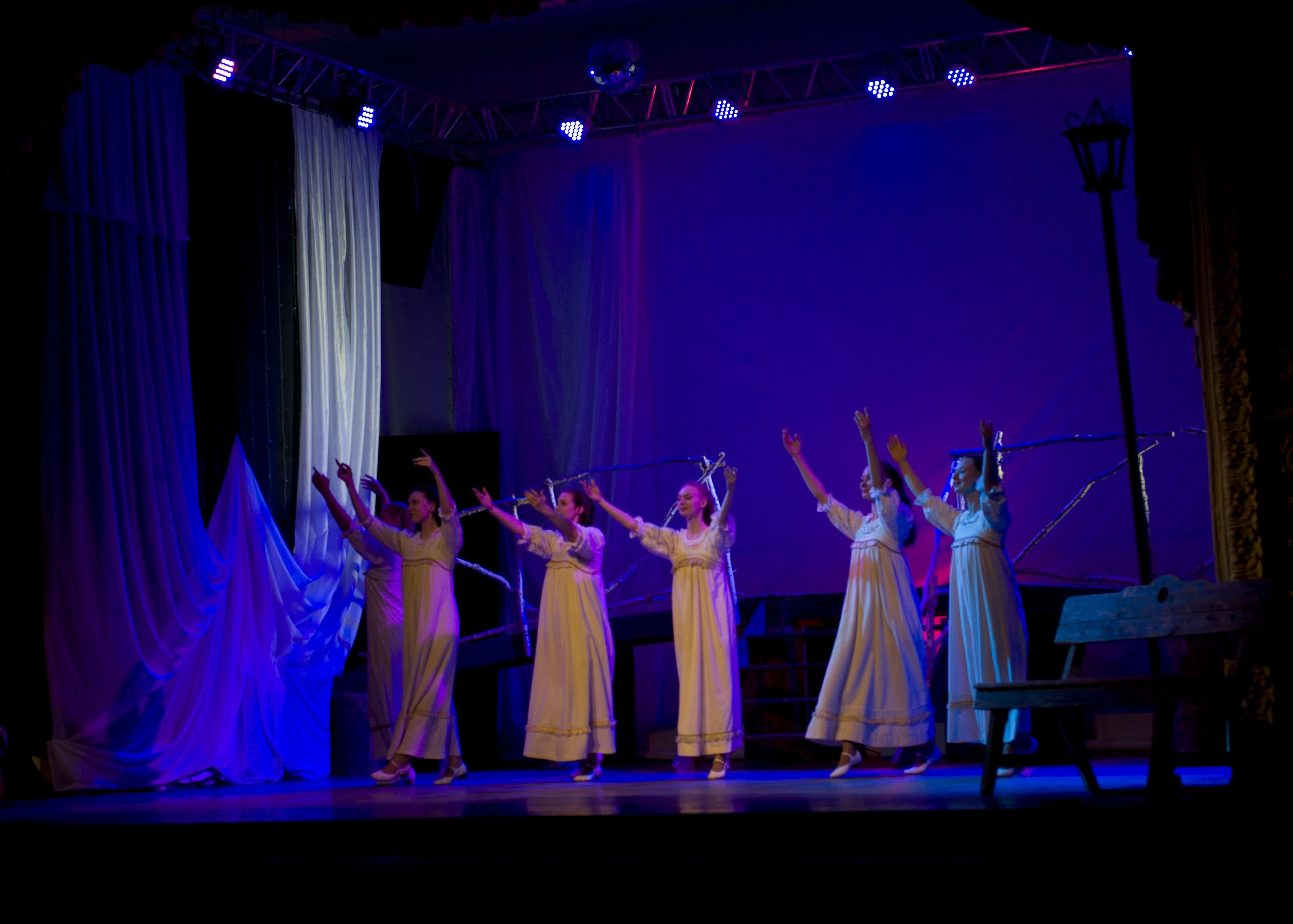 «Я сердцем никогда не лгу»: «Сергей Есенин» на сцене «Галёрки»