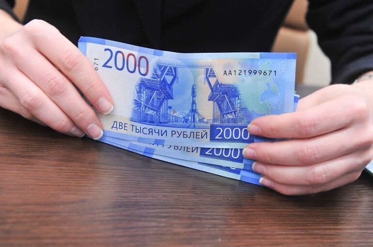 В Омске стартуют перечисления детских пособий на банковские счета