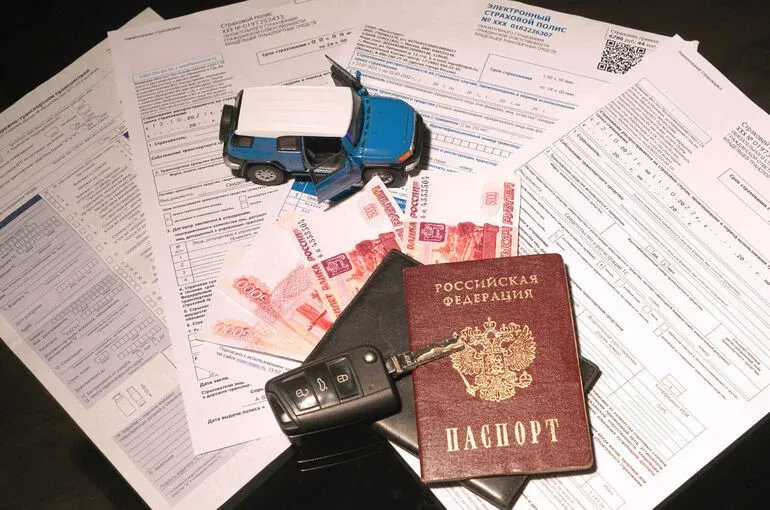 Верховный суд разрешил водителям не возить бумажный полис ОСАГО