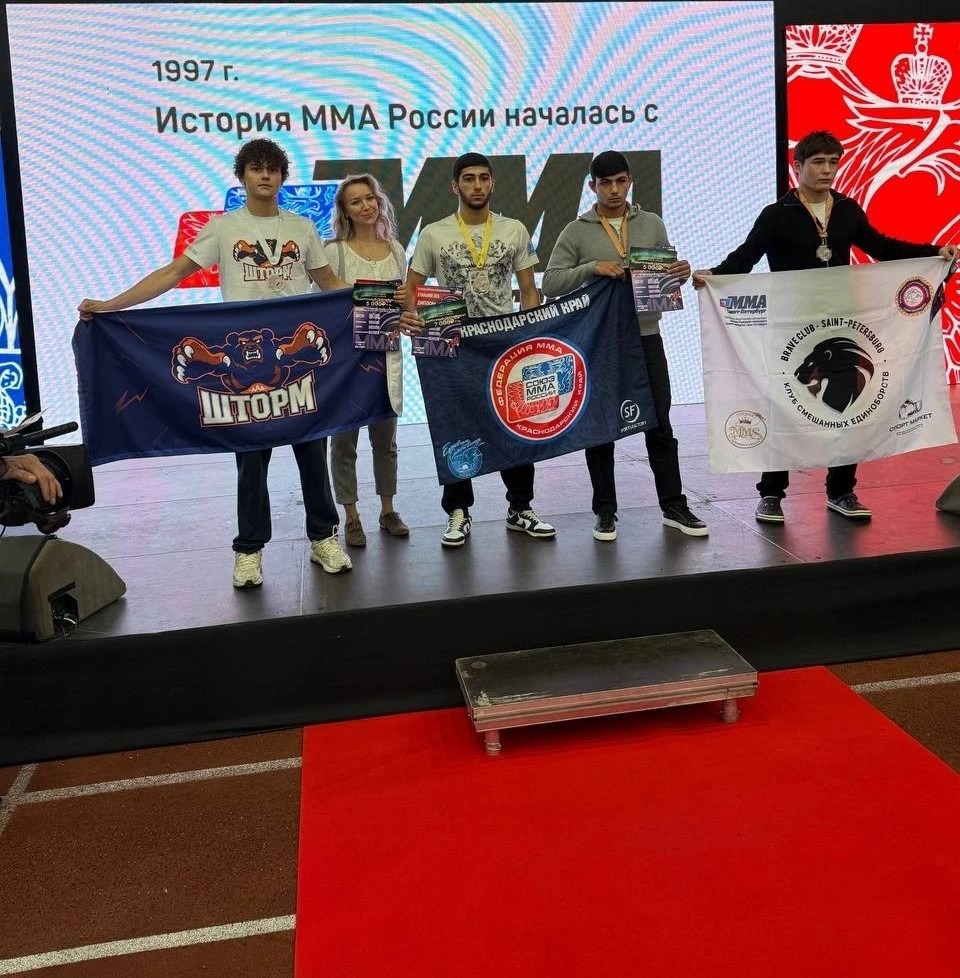 Омичи завоевали два «серебра» всероссийских соревнований по ММА 