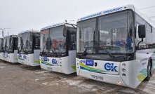 В Омск прибудут еще 22 больших автобуса