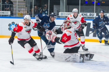 «Авангард» выиграл первый матч с новым тренером