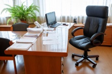 Российским чиновникам разрешили работать до 70 лет