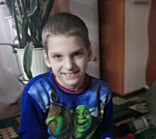 «Хочу встать на ноги и побежать»: Ване нужна помощь