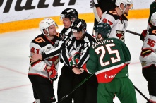 «Авангард» на своем льду проиграл «Ак Барсу» в овертайме