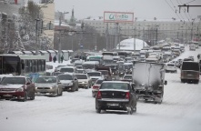 В Омске парализовала движение на дорогах