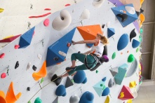 В Омске открыли один из самых больших скалодромов за Уралом