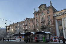 На улице Богдана Хмельницкого появится выделенная полоса для общественного транспорта