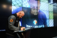 Главный бой на турнире SFC-8 в Омске проведет легенда ММА Александр Шлеменко