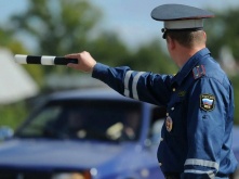 В Омске пьяный водитель влетел в автобус .
