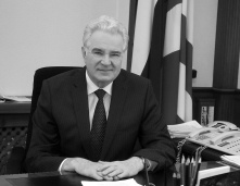 В Омске скончался спикер Заксобрания Владимир Варнавский