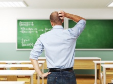 Омские учителя пожаловались на серьезную задержку зарплаты