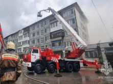  В Омске молния стала причиной крупного пожара на Волгоградской