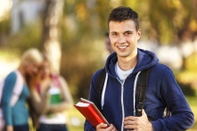 Омские колледжи и техникумы подготовили более 12 тысяч бюджетных мест для абитуриентов