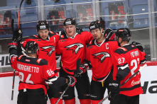 «Авангард» вышел из отпуска и начинает тренировки