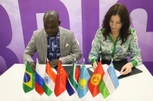 В Омске по итогам Бизнес-инкубатора БРИКС были подписаны меморандумы о сотрудничестве