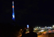 Омская телебашня засияла тысячью огней