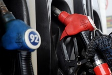 Российские эксперты спрогнозировали, на сколько в стране подорожает бензин