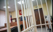 Омска полиция задержала пьяного вандала с Аллеи олимпийцев 