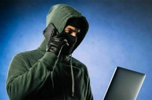 «Открой на ночь газ» и «спаси из плена отца» — новые методы вербовки детей