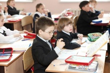 Власти назвали даты последних звонков и выпускных в 2024 году