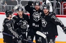 «Трактор» по буллитам победил «Авангард»