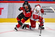 «Авангард» обыграл «Локомотив» (2:1 ОТ) после отставки Кравца