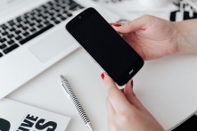 Россияне начали получать предложения совершить теракт