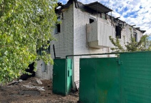 В Омске в ночном пожаре погибли двое детей 4 и 7 лет