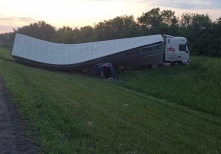 На «трассе смерти» фура смяла иномарку: погибло двое взрослых и ребенок