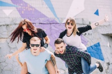 День молодежи: когда и как отмечают в 2024 году