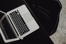 Омичи могут подать документы в вуз через Госуслуги