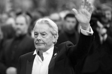 Умер легендарный актер Ален Делон