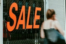 SALE — перевести, Wi-Fi — оставить: какие англицизмы уберут из русского языка