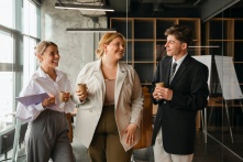 Социологи: омичи любят материться на работе