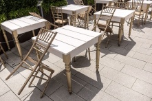 В Омске в летних кафе алкоголь будут продавать по новым правилам