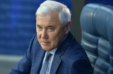 Анатолий Аксаков: Доллар еще немного подешевеет