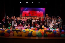 В Омске команда КВН «Сергей Дроботенко» стала чемпионом юниорской лиги