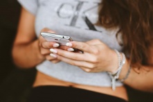 Омская студентка колледжа перевела мошенникам 7,5 млн рублей