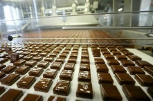 Пальмовое масло в шоколаде скрыть не получится