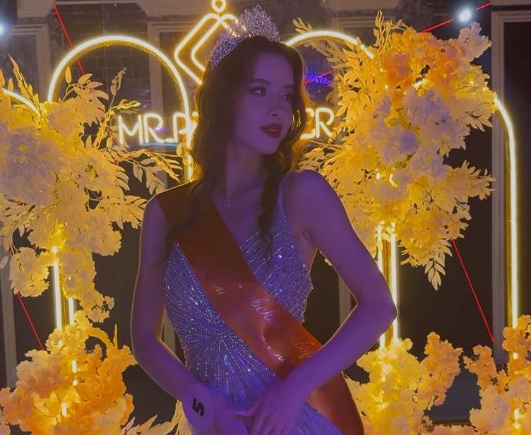 Омская студентка завоевала 1 место в конкурсе «Жемчужина Summer-2025»