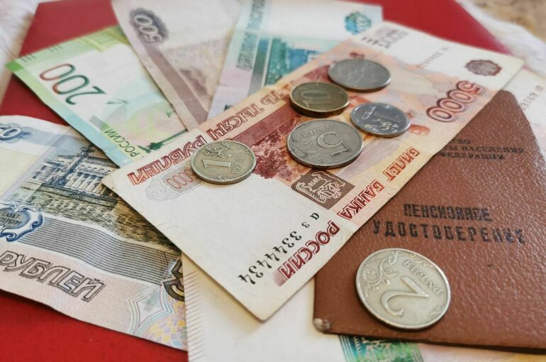 Социологи: в Омске подорожали жильё и бани 