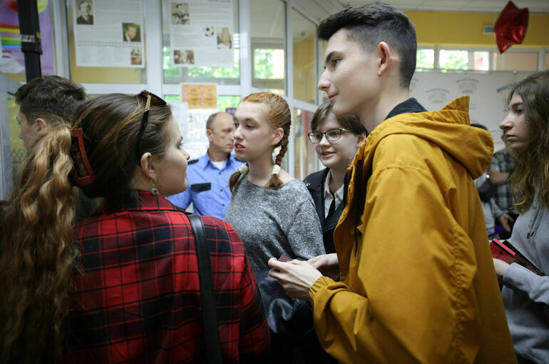 В России предложили ввести единое удостоверение для школьников